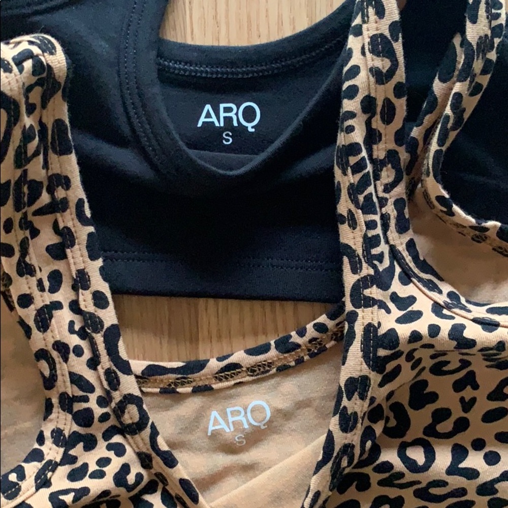 ARQ Wide Strap Bra BLACK ONLY - Picture 2 of 2